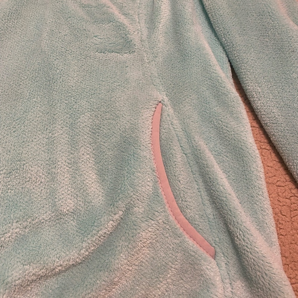 Turquoise Fleece Pullover - Picture 4 of 5